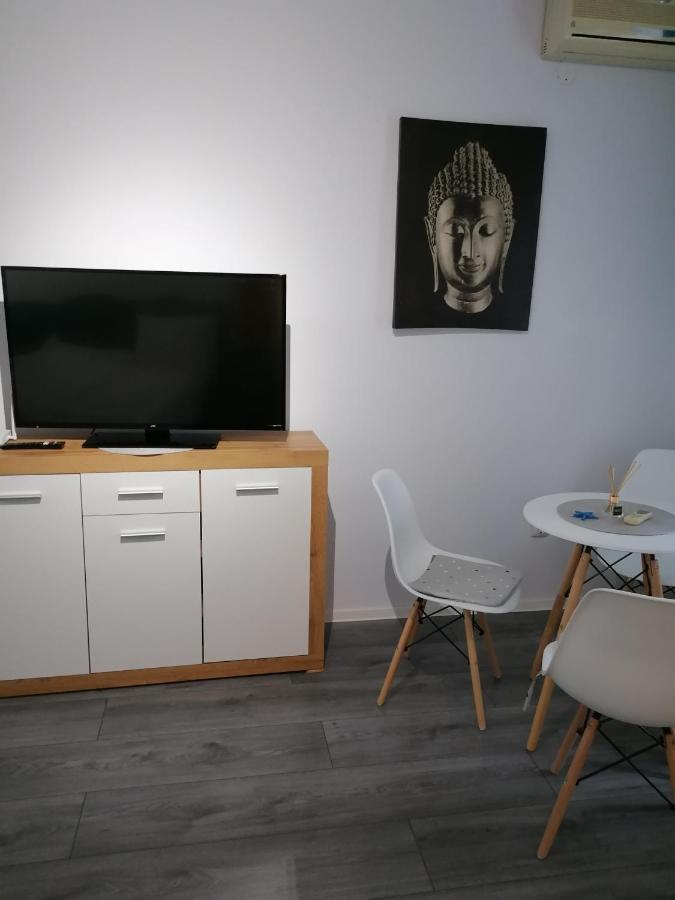 Bega Circumvalatiunii 1 Room Apartment Timişoara Exteriör bild